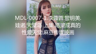 骚货女友被单男玩弄骚穴 白浆都出来了