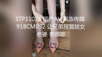 【OnlyFans】小胡渣大屌男友，颜值在线的肉感体态女友[yamthacha]福利合集，蜜桃臀粉穴后入，居家自拍 22