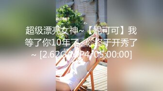 TWTP 小吃店女厕全景偷拍几个小姐姐嘘嘘连体衣美女上厕所是真麻烦得脱光了才能尿 (1)