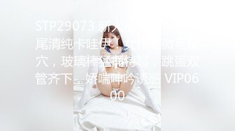 《极品CP魔手外购》大胆坑神潜入商场舞蹈工作室女公厕独占一个坑位隔板缝中连续偸拍 各种小姐姐方便美女脱个精光拉稀 (8)