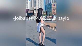  熟女妈妈 我坐在上面干一炮好不好 啊啊 舒服爽宝贝 妈妈看到儿子的大鸡吧笑的多开心