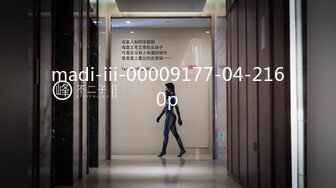 刚进门就给我吃鸡吧老公不在家憋坏了吧